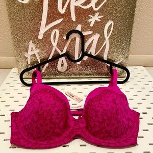 Victoria's Secret Size 34DDD Body By Victoria Lined Demi Underwire Bra NWOT.